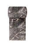 Tapis de couloir Rhône effet marbre gris anthracite, veines beige et crème, vue de dessus