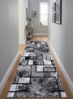 Tapis de couloir gris Dordogne dans un couloir clair sur parquet
