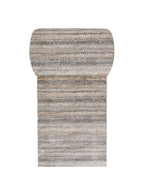Tapis de couloir Loire rayé chiné beige, gris et taupe, vue de dessus